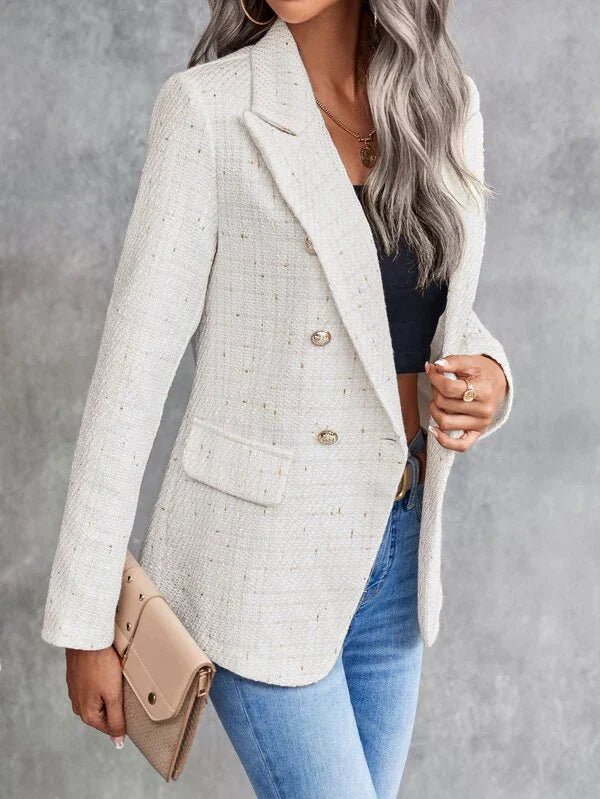 Elegante Blazer met Dubbele knoop - FashionmodeonElegante Blazer met Dubbele knoopJSVH E - ComFashionmodeonDWOD1 - CL3530011705845540301/619Elegante Blazer met Dubbele knoopElegante Blazer met Dubbele knoopWitS