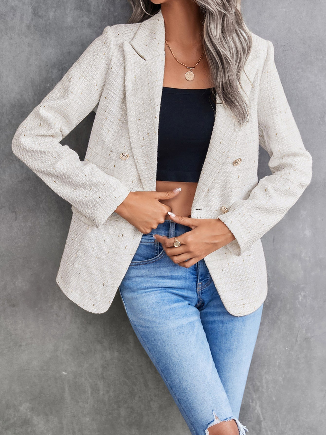 Elegante Blazer met Dubbele knoop - FashionmodeonElegante Blazer met Dubbele knoopJSVH E - ComFashionmodeonDWOD1 - CL3530011705845540301/619Elegante Blazer met Dubbele knoopElegante Blazer met Dubbele knoopWitS