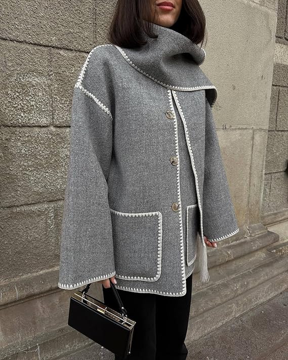 Essenzi - Cosy Chic Drapeermantel - FashionmodeonEssenzi - Cosy Chic DrapeermantelJSVH E - ComFashionmodeonEssenzi - Cosy Chic DrapeermantelEssenzi - Cosy Chic DrapeermantelBeigeS